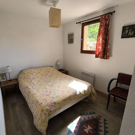 3 Pieces Pour 5 Personnes A Avec Parking Et Animaux Admis Apartamento *