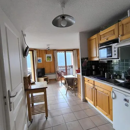 3 Pieces Pour 5 Personnes A Avec Parking Et Animaux Admis *