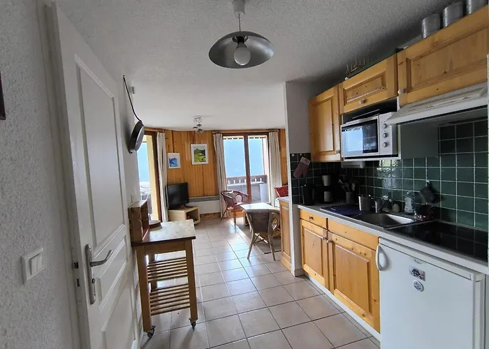 3 Pieces Pour 5 Personnes A Avec Parking Et Animaux Admis - Fr-1-676-229 *